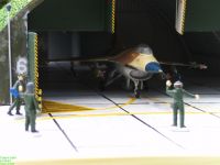 F-16.025