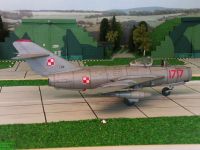 MiG-17.001