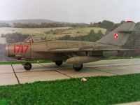 MiG-17.016